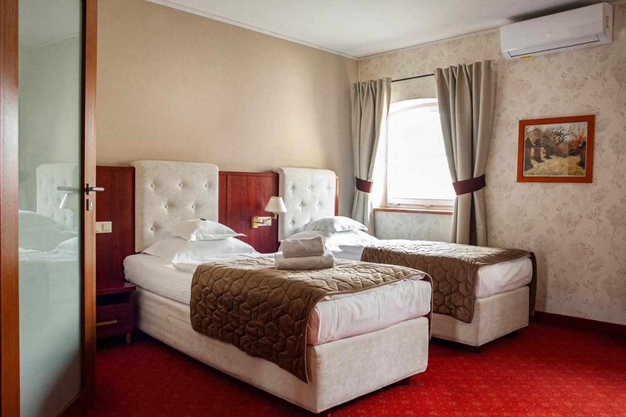 Hotel Spichlerz Lubawa Екстериор снимка
