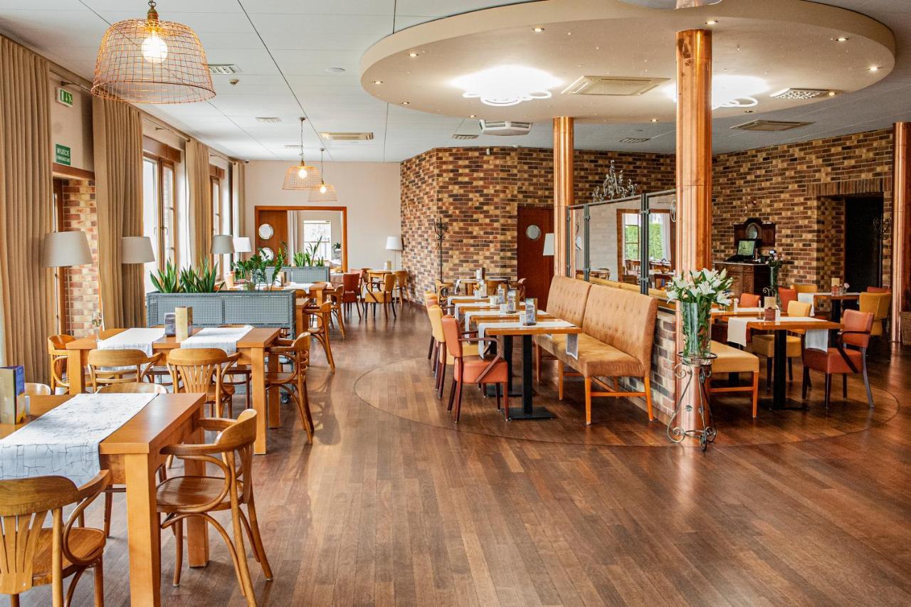 Hotel Spichlerz Lubawa Екстериор снимка